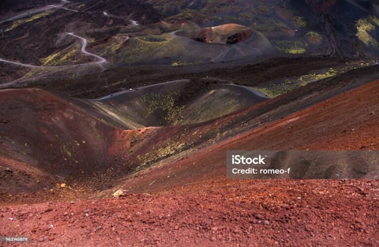 istockphoto 962145878 1024x1024